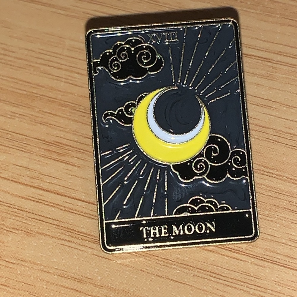 Tarot card pin